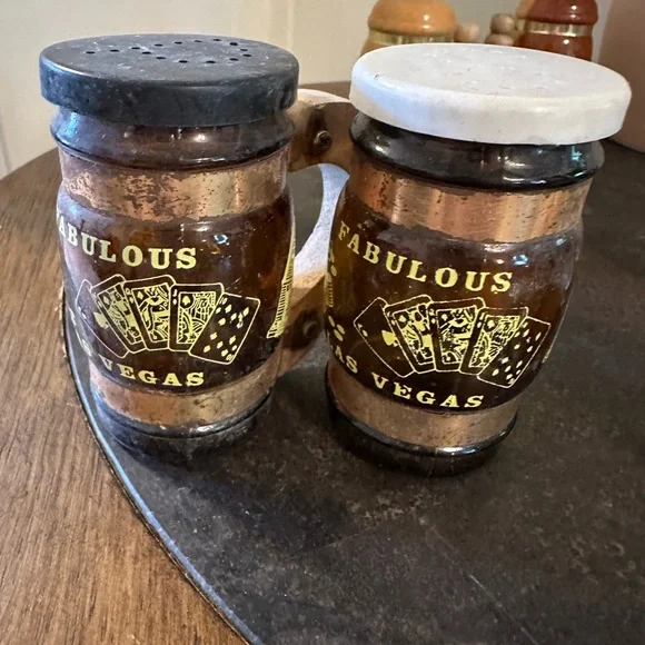 Boot Salt and Pepper Shakers - Yellow - Picture 6 of 6